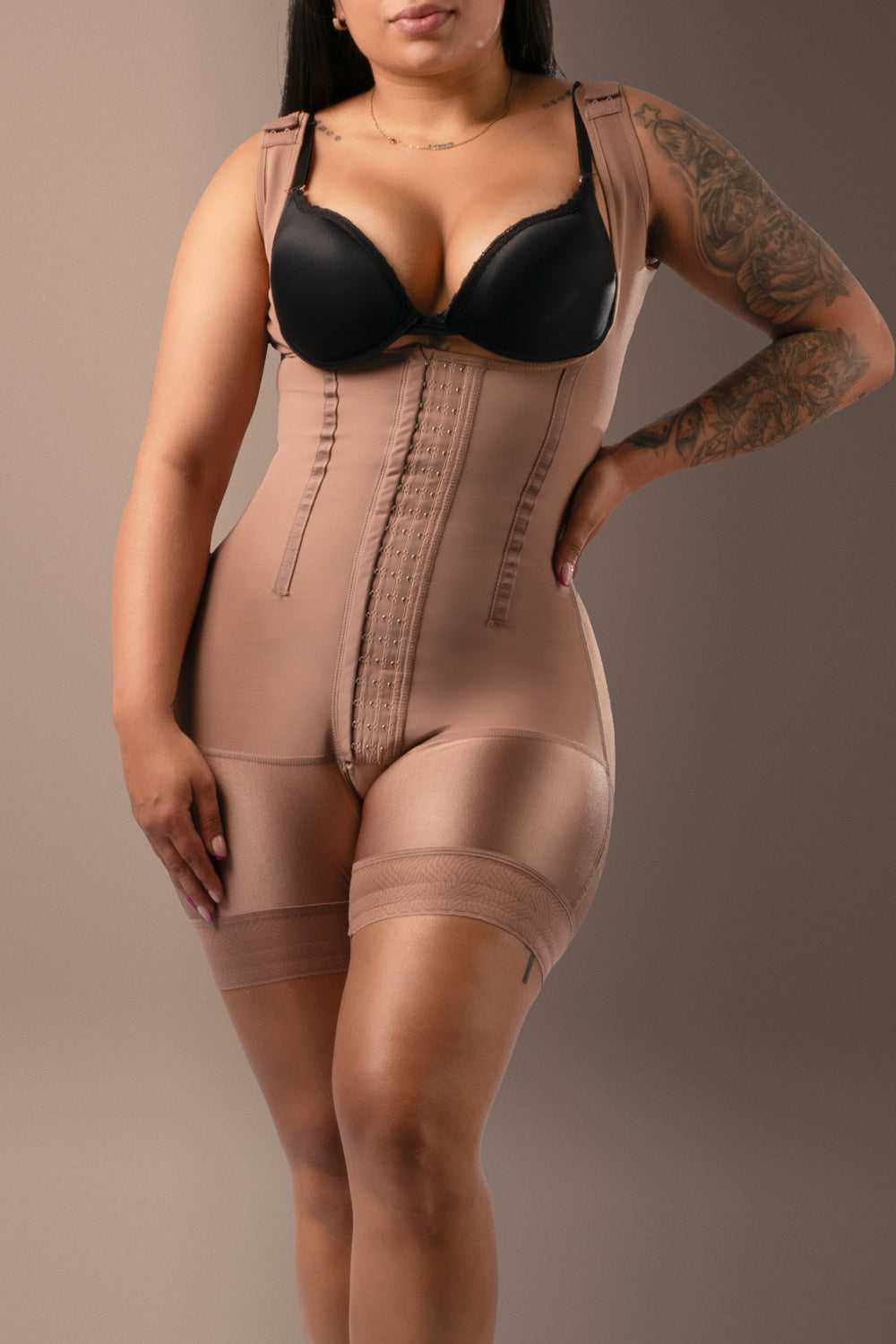 Mid Thigh Hourglass Bodyshaper With Hook Straps